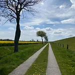 1 Mit Kueche Und Neuem Bad, Frisch Saniert Appartement Friedrichskoog