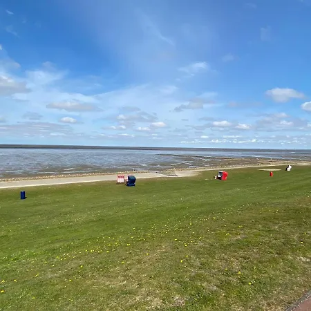 Lejlighed 1 Mit Kueche Und Neuem Bad, Frisch Saniert *