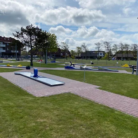 Lejlighed 1 Mit Kueche Und Neuem Bad, Frisch Saniert *