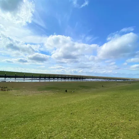 1 Mit Kueche Und Neuem Bad, Frisch Saniert Appartement *