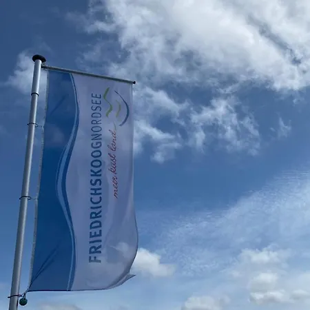 Lejlighed 1 Mit Kueche Und Neuem Bad, Frisch Saniert Friedrichskoog