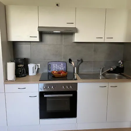 1 Mit Kueche Und Neuem Bad, Frisch Saniert Apartment Friedrichskoog