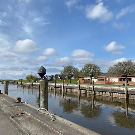 Appartement 1 Mit Kueche Und Neuem Bad, Frisch Saniert *