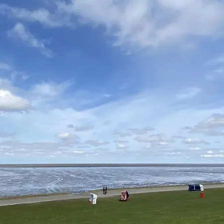 Lejlighed 1 Mit Kueche Und Neuem Bad, Frisch Saniert Friedrichskoog