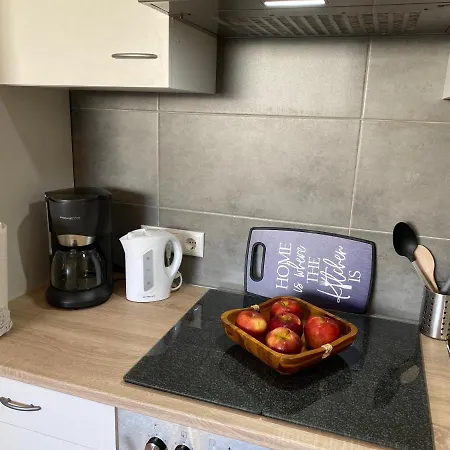 1 Mit Kueche Und Neuem Bad, Frisch Saniert * Friedrichskoog