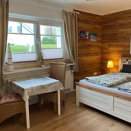 1 Mit Kueche Und Neuem Bad, Frisch Saniert